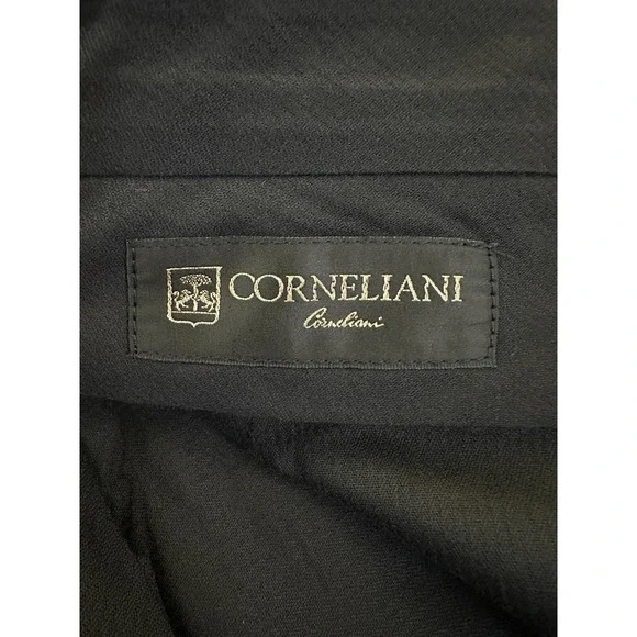 Gorgeous Corneliani Single Breasted virgin-wool suit. Dark Blue. NWT $1695 54LD7
